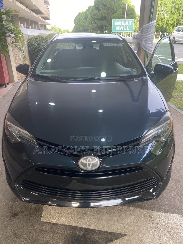 Toyota Corolla LE Eco (1.8L 4cyl 2A) 2019 Blue