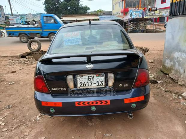 Nissan Sentra 2005 Black