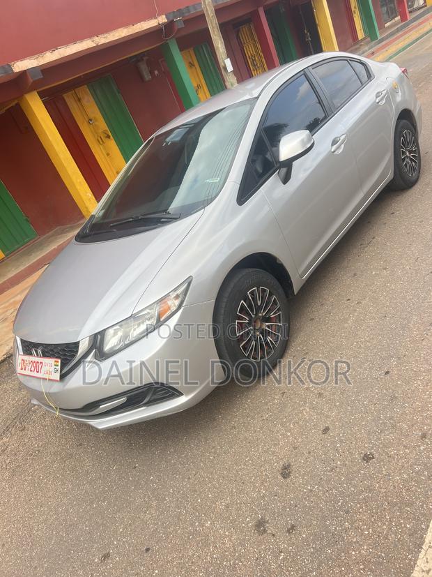 Honda Civic LX 4dr Sedan (1.8L 4cyl 5M) 2014 Silver