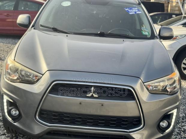 Mitsubishi Outlander 2016 Gray