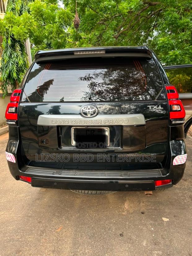 Toyota Land Cruiser Prado 4.0 Petrol TX-L 2018 Black
