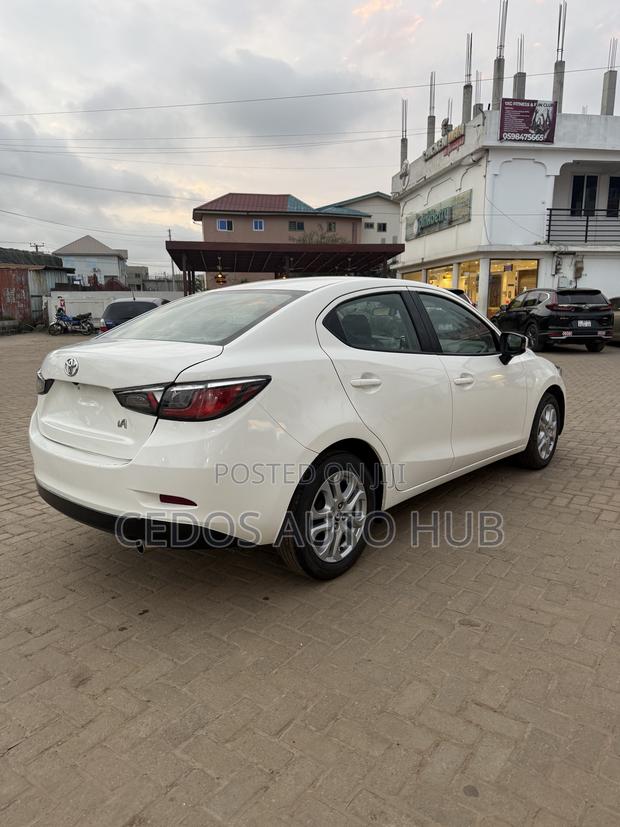 Toyota Yaris iA 1.5 FWD 2018 White