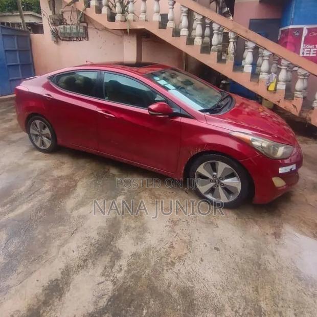 Hyundai Elantra 2016 Red