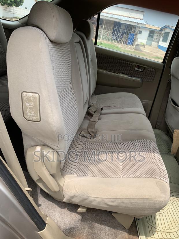 Toyota Fortuner 3.0 D RWD 2009 Gold