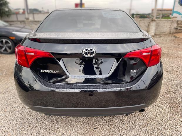 Toyota Corolla SE Special Edition 4dr Sedan (1.8L 4cyl CVT) 2017 Black