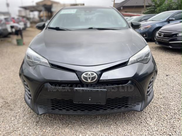 Toyota Corolla SE Special Edition 4dr Sedan (1.8L 4cyl CVT) 2017 Black