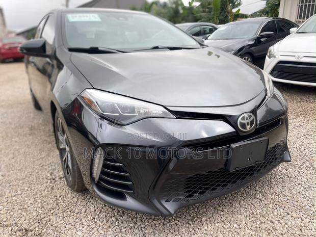 Toyota Corolla SE Special Edition 4dr Sedan (1.8L 4cyl CVT) 2017 Black