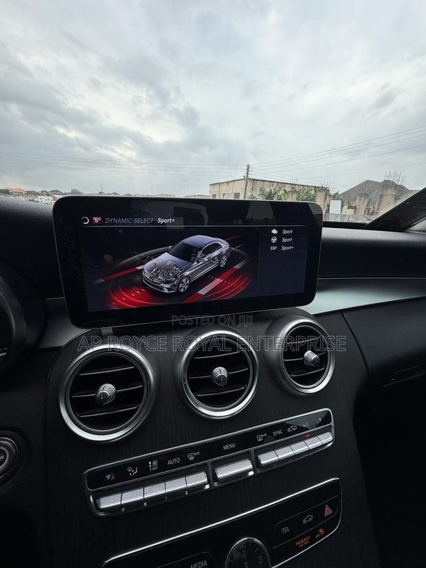 Mercedes-Benz C300 2020 Silver