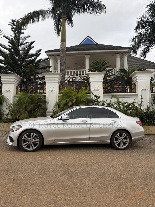 Mercedes-Benz C300 2020 Silver