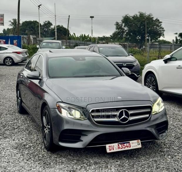 Mercedes-Benz E300 4Matic AWD Sedan (2.0L 4cyl 9A) 2017 Gray