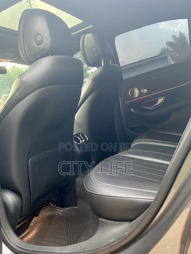 Mercedes-Benz E300 4Matic AWD Sedan (2.0L 4cyl 9A) 2017 Gray