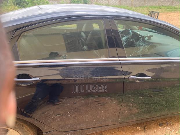 Hyundai Sonata Limited 2.0T Sedan (2.0L 4cyl 6A) 2012 Black