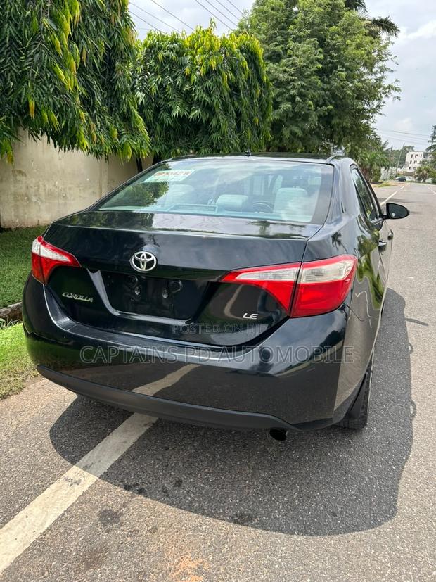 Toyota Corolla LE 4dr Sedan (1.8L 4cyl CVT) 2016 Black