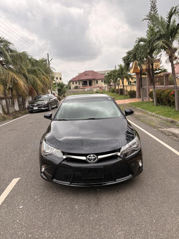 Toyota Camry SE 4dr Sedan (2.5L 4cyl 6A) 2017 Black