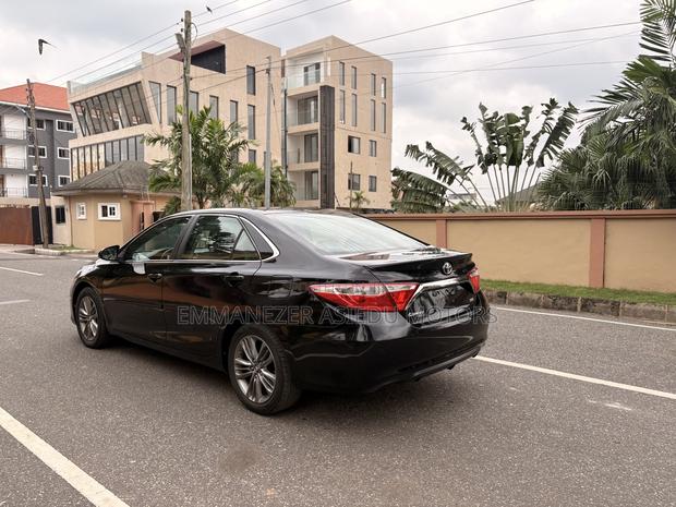 Toyota Camry SE 4dr Sedan (2.5L 4cyl 6A) 2017 Black