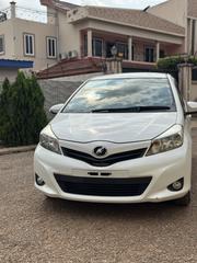 Toyota Vitz 1.3 FWD 5dr 2011 Pearl for sale