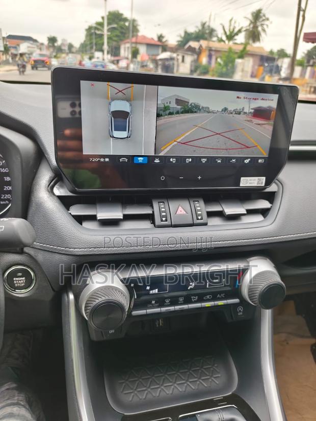 Toyota RAV4 2025 White