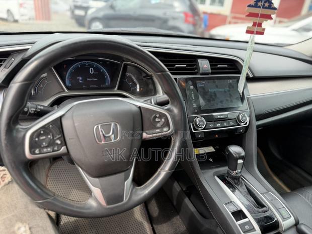 Honda Civic Touring 4dr Sedan (1.5L 4cyl) 2017 Black