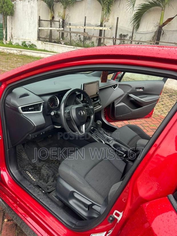 Toyota Corolla SE 2020 Red