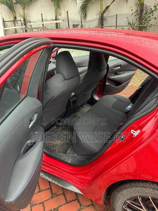 Toyota Corolla SE 2020 Red