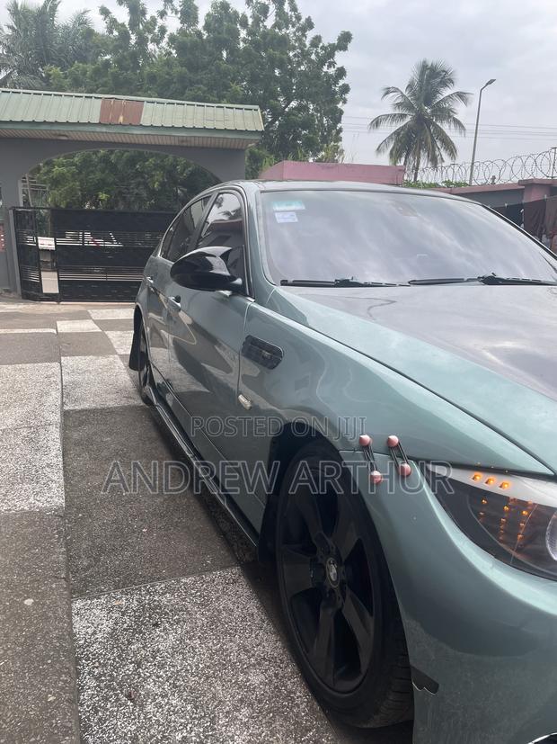BMW 330i 2009