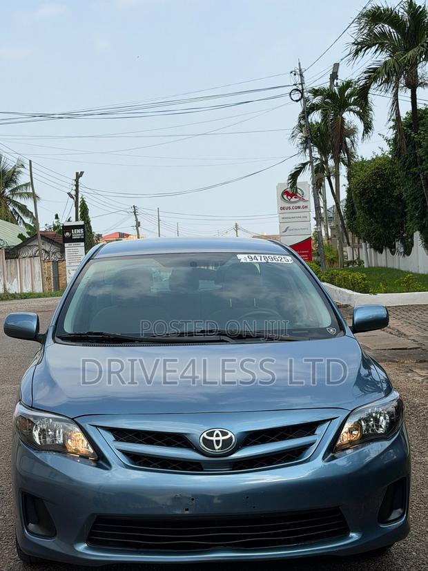 Toyota Corolla 2013 Blue