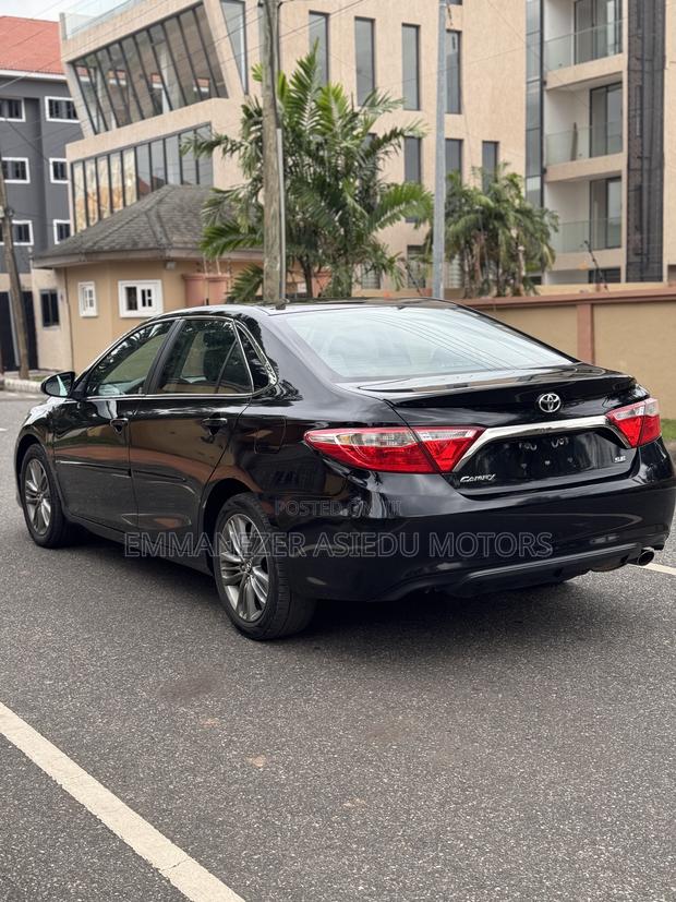 Toyota Camry SE 4dr Sedan (2.5L 4cyl 6A) 2017 Black