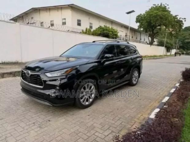 Toyota Highlander L 2021 Black