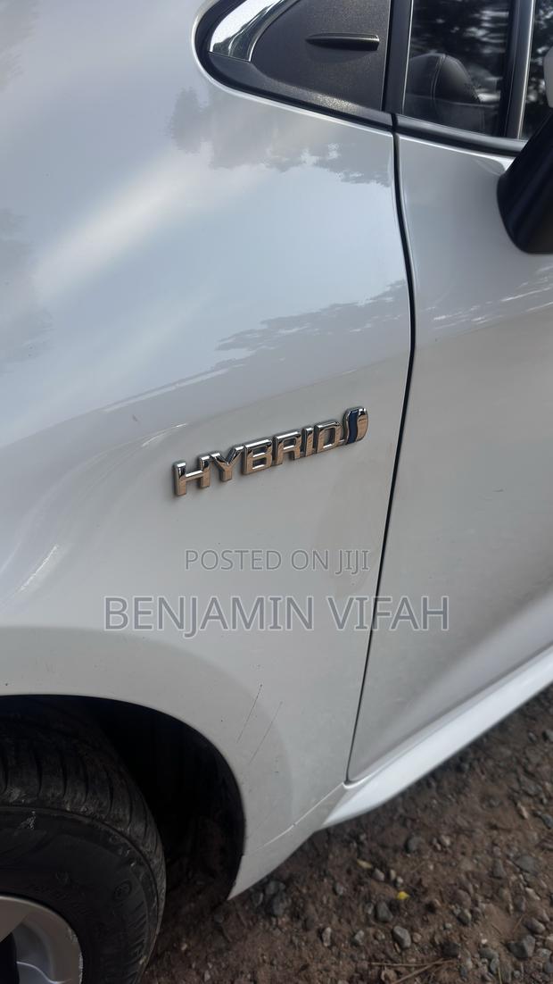 Toyota Corolla 2025 White