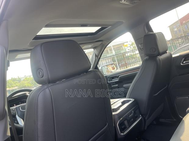 GMC Sierra 2025 Blue