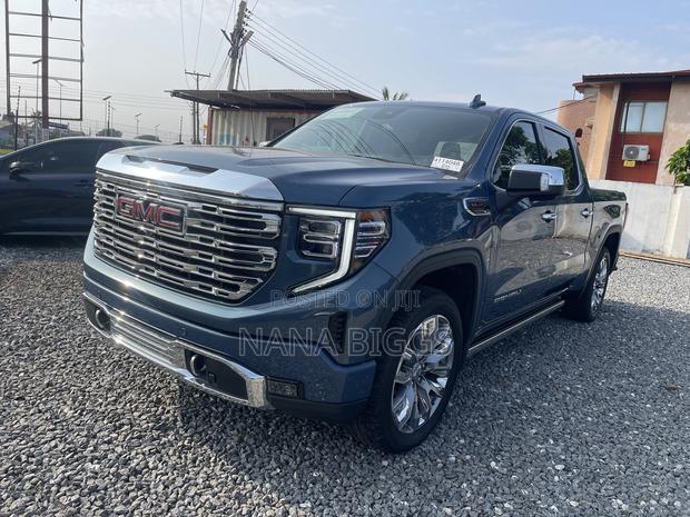 GMC Sierra 2025 Blue