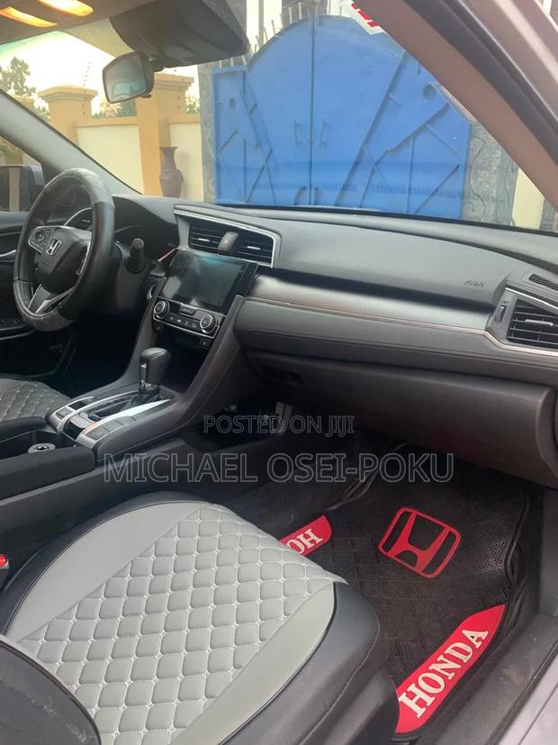 Honda Civic Touring Sedan 2019 Gray