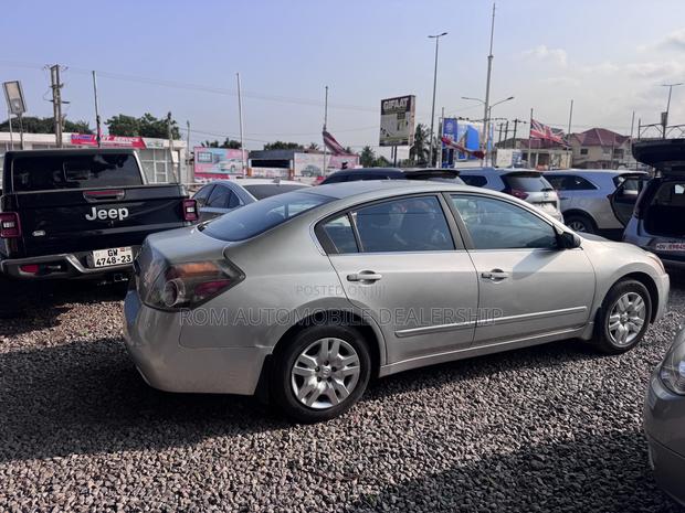 Nissan Altima 2.5 2012 Silver