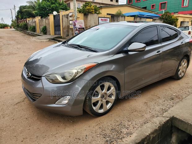 Hyundai Elantra Limited Sedan FWD (1.8L 4cyl 6A) 2013 Gray