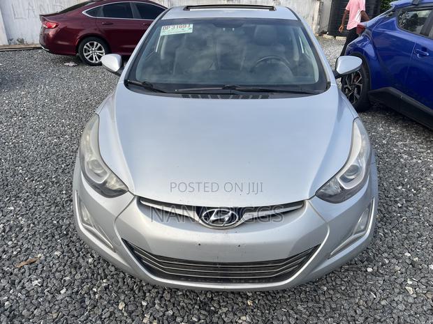 Hyundai Elantra Limited 4dr Sedan (1.8L 4cyl 6A) 2015 Silver