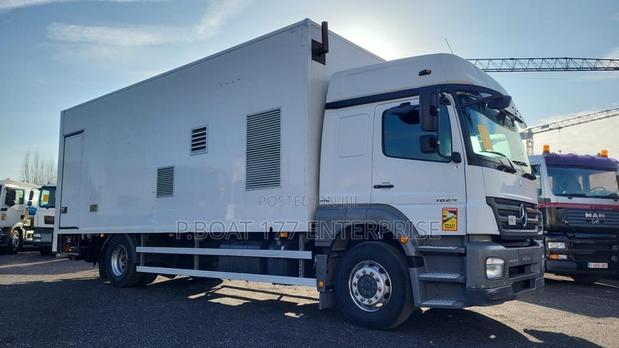 Mercedes-Benz Axor 2010 White