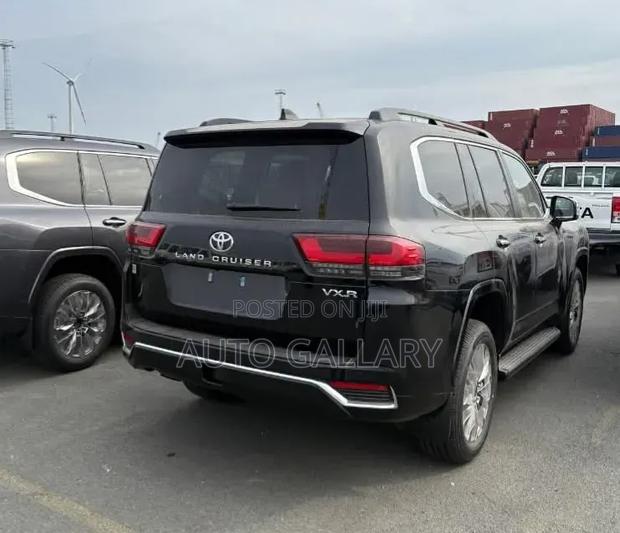 New Toyota Land Cruiser 2025 Black