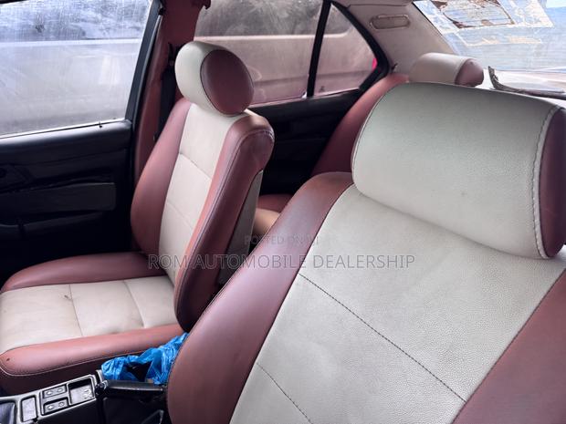 BMW 520i 2002 Brown