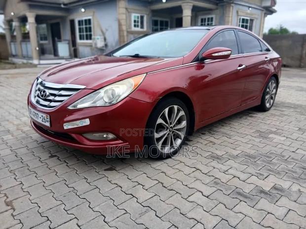 Hyundai Sonata 2013 Red