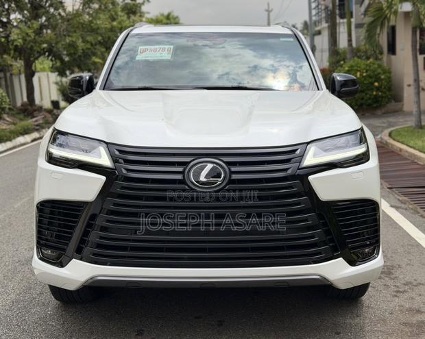 Lexus LX 700h 2024 White