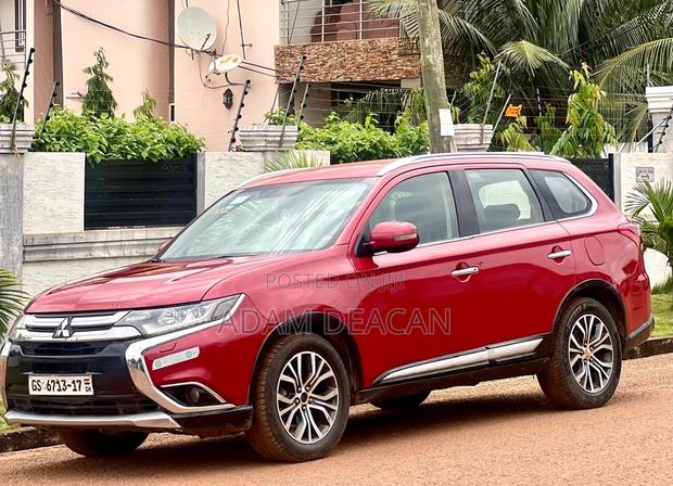 Mitsubishi Outlander 2017 Red