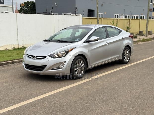 Hyundai Elantra SE 4dr Sedan (1.8L 4cyl 6M) 2015 Silver