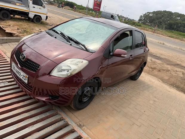 Toyota Vitz 2010 Burgundy