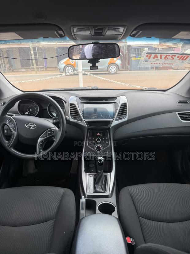 Hyundai Elantra Limited 4dr Sedan (1.8L 4cyl 6A) 2014 Blue