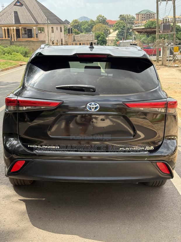 Toyota Highlander Platinum 2021 Black