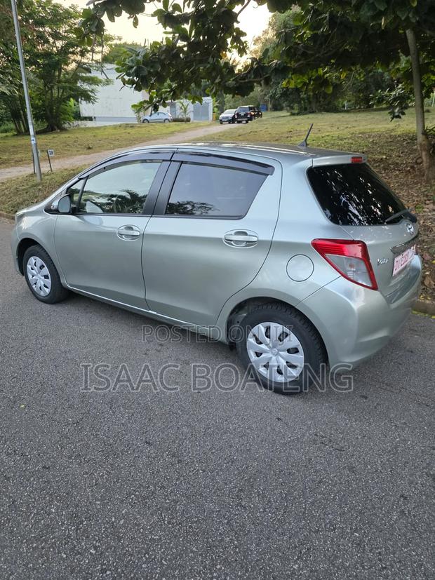 Toyota Vitz 2013 Green
