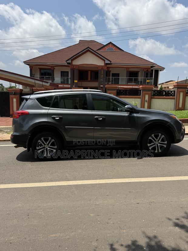 Toyota RAV4 2016 Gray