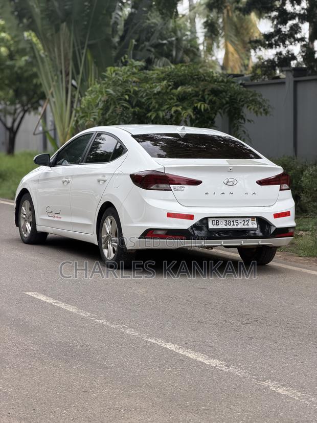 Hyundai Elantra SE 2020 White
