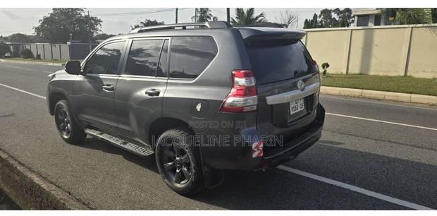 Toyota Land Cruiser Prado 2.7 VVT-i 2014 Gray