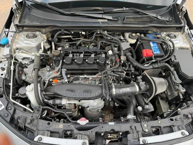 Honda Civic Sport CVT 2024 Silver
